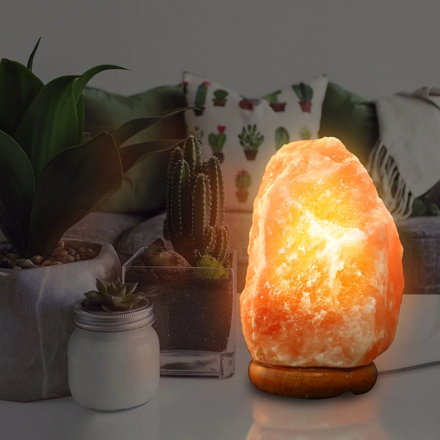 Himalayan Crystal Salt Lamp - Quality Salt Lamp - UK Plug - Appx 1.5 - 2kg