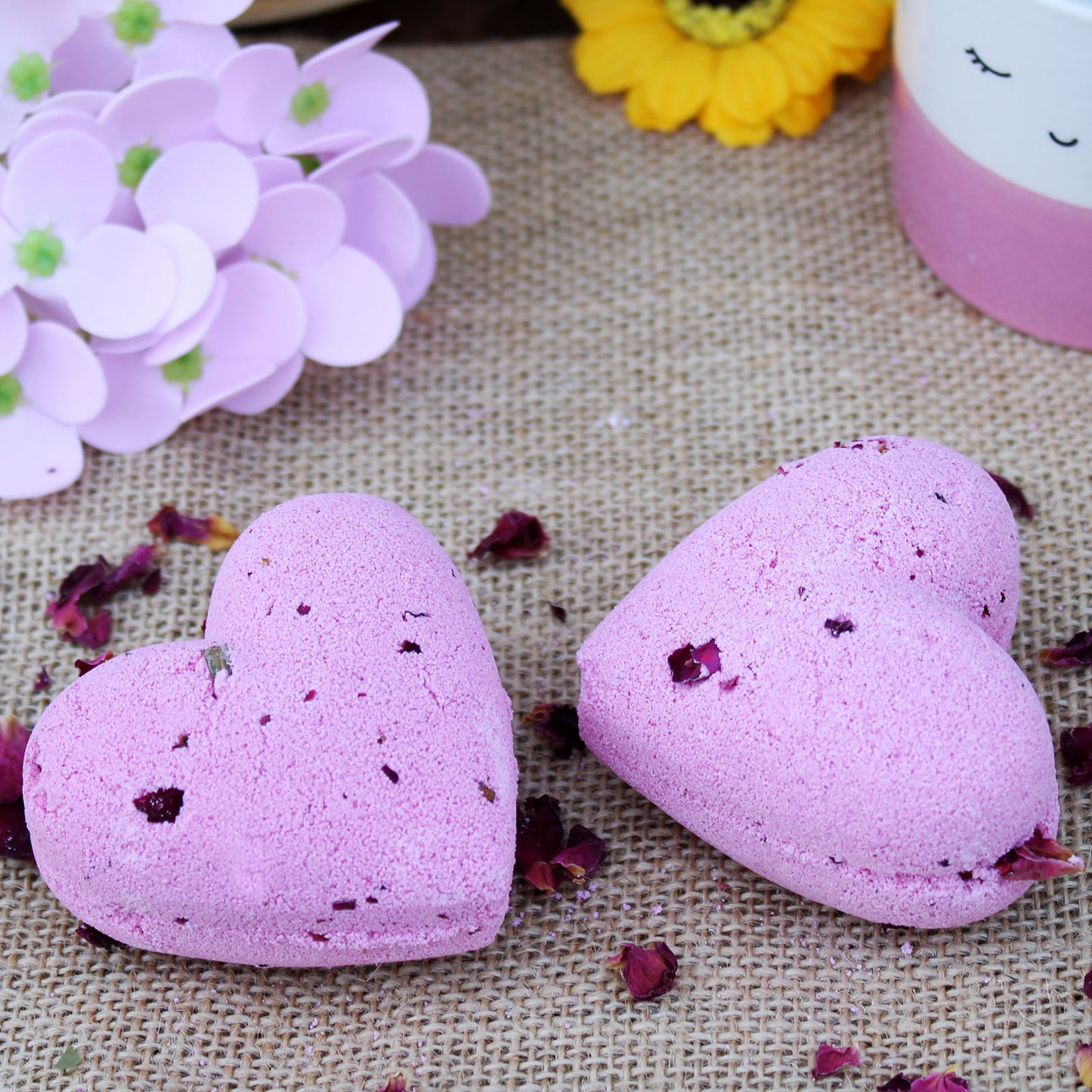 Love Heart Bath Bomb 70g - Ylang & Rose